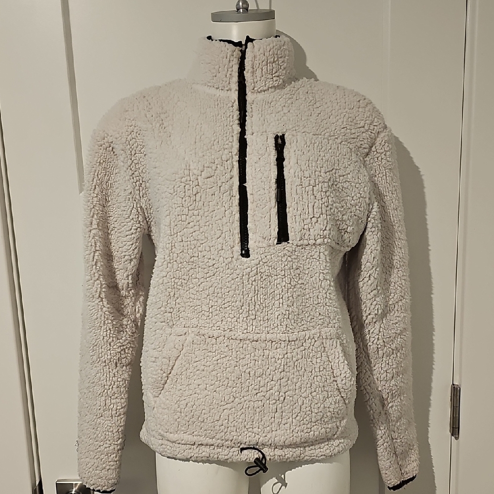 Derek Heart Cream Sherpa Pullover